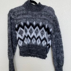 Cropped Winter print sweater